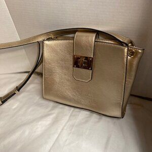 Kelly and Katie Gold Metallic crossbody Bag